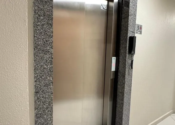 Apto Lirio Da Paz- 3 Quartos Com Sacadas,Espacoso E De Frente Para Avenida Principal!