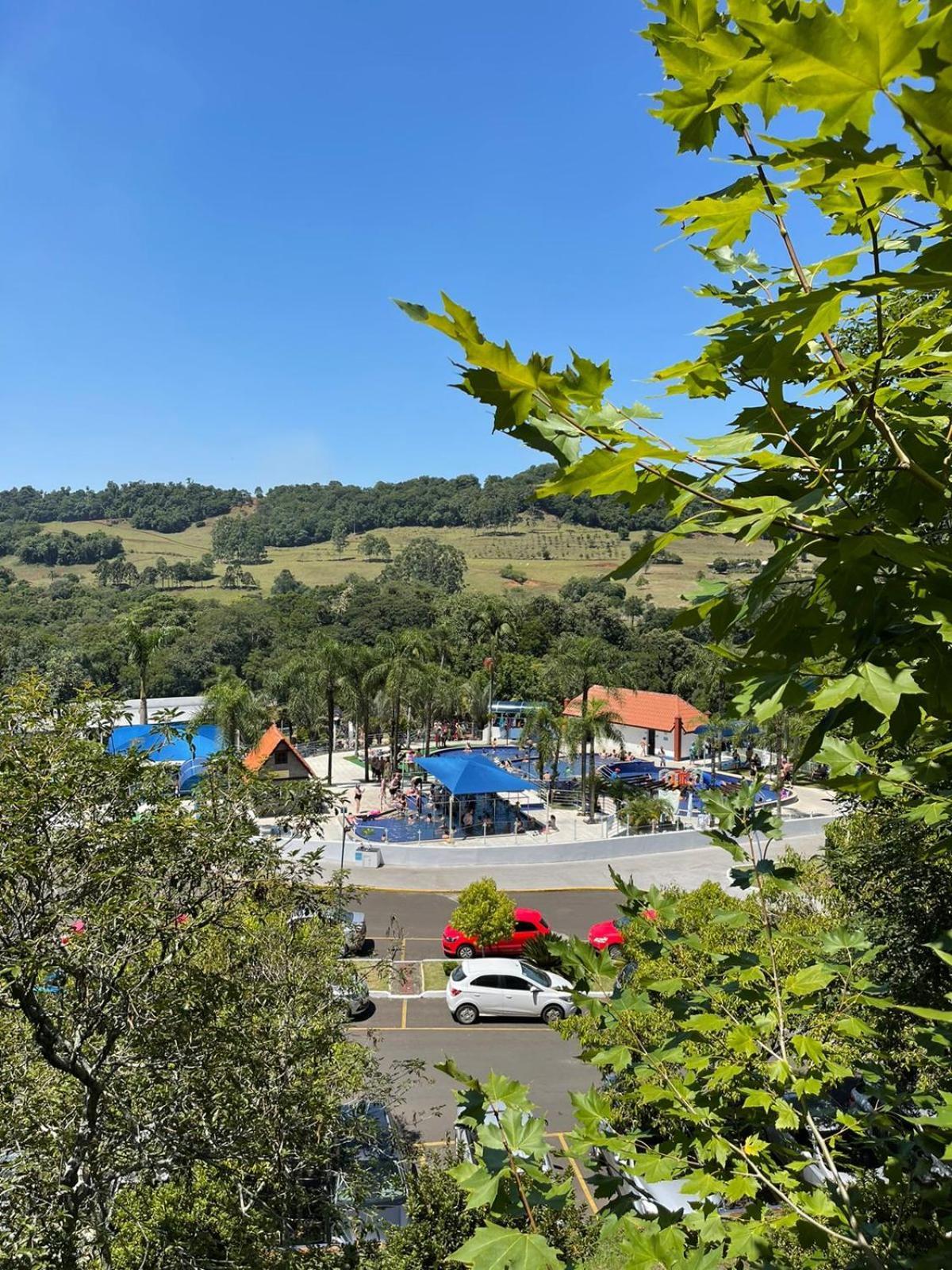 Apto Lirio Da Paz- 3 Quartos Com Sacadas,espacoso E De Frente Avenida Principal! * Piratuba