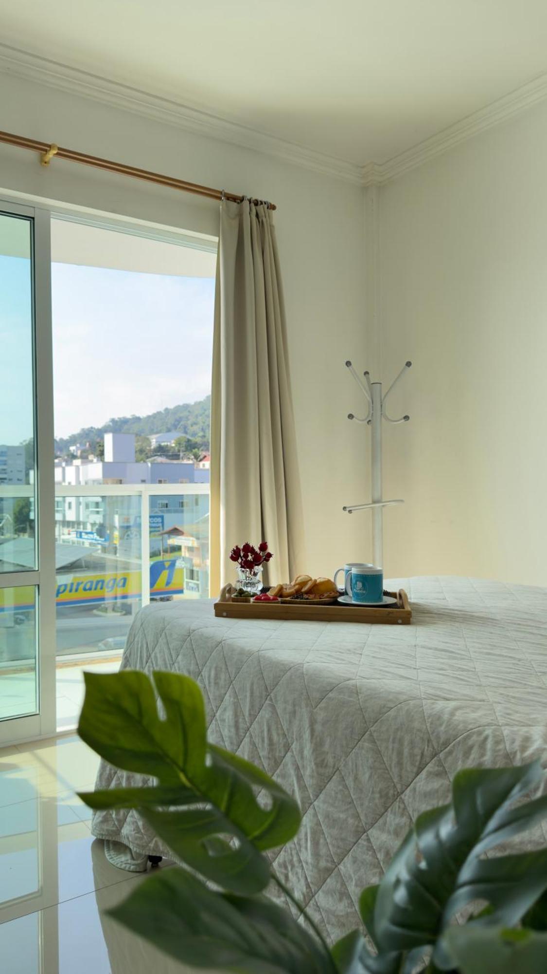 Apartment Apto Lirio Da Paz- 3 Quartos Com Sacadas,espacoso E De Frente Avenida Principal! Piratuba